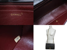 Load image into Gallery viewer, CHANEL シャネル ダイアナ25 マトラッセチェーンショルダーバッグ ココマーク 3番台 ラムスキン ブラウン ゴールド 美品 中古 4b011126