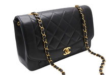 Load image into Gallery viewer, CHANEL シャネル ダイアナ25 マトラッセチェーンショルダーバッグ ココマーク 3番台 ラムスキン ブラウン ゴールド 美品 中古 4b011126