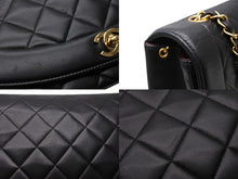 Load image into Gallery viewer, CHANEL シャネル ダイアナ25 マトラッセチェーンショルダーバッグ ココマーク 3番台 ラムスキン ブラウン ゴールド 美品 中古 4b011126
