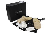Load image into Gallery viewer, 新品未使用 CHANEL シャネル スリッパ サンダル ココマーク マトラッセ ボア スリッパ ルームシューズ G45121 ベージュ サイズ37 中古 4b011146