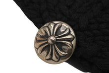Load image into Gallery viewer, 未使用 CHROME HEARTS クロムハーツ クロスパッチ ニットキャップ ビーニー カシミヤ レザー シルバー925 ブラック 中古 4b011148