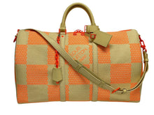 Load image into Gallery viewer, 極美品 LOUIS VUITTON ルイヴィトン キーポル バンドリエール50 ボストンバッグ M57419 ラフィア オレンジ ベージュ 中古 4b011152