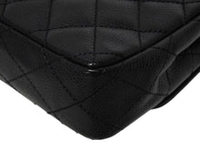 Load image into Gallery viewer, 極美品 CHANEL シャネル イーストウエスト ショルダーバッグ キャビアスキン 9番台 黒×シルバー 中古 4b011165