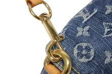 Load image into Gallery viewer, 極美品 LOUIS VUITTON ルイヴィトン ミニプリーティ ワンショルダーバッグ M95050 モノグラム デニム インディゴブルー 中古 4b011189