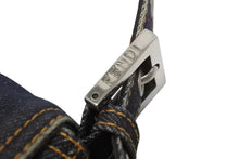 Load image into Gallery viewer, FENDI フェンディ マンマバケット ワンショルダーバッグ 26424 デニム レザー インディゴブルー シルバー金具 美品 中古 4b010954