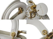 Load image into Gallery viewer, CHRISTIAN DIOR クリスチャンディオール LADY DIOR レディディオール スタッズスモールハンド 2WAYバッグ ホワイト 美品 中古 4b001124