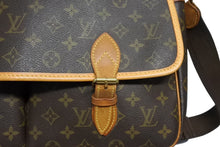 Load image into Gallery viewer, LOUIS VUITTON ルイ ヴィトン ジベシエールGM ショルダーバッグ M42249 モノグラム キャンバス ブラウン 美品 中古 4b011252
