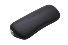 Load image into Gallery viewer, 極美品 CHANEL シャネル サングラス アイウェア 4135 c.124/87 サイズ62□15 120 ココマーク シルバー ブラック 中古 4b011295