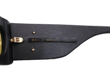 Load image into Gallery viewer, 極美品 GUCCI グッチ バッドマンモデル サングラス GGロゴ GG0816S レザー ブラック イエロー ゴールド金具 サイズ52◻︎22 145 中古 4b011288