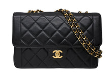 Load image into Gallery viewer, CHANEL シャネル マトラッセ25 シングルフラップ 4番台 ココマーク ラムスキン ゴールド金具 美品 中古 4b011130