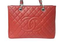 Load image into Gallery viewer, 極美品 CHANEL シャネル マトラッセ GST チェーントートバッグ A50995 17番台 キャビアスキン レッド シルバー金具 中古 4b001132