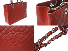 Load image into Gallery viewer, 極美品 CHANEL シャネル マトラッセ GST チェーントートバッグ A50995 17番台 キャビアスキン レッド シルバー金具 中古 4b001132