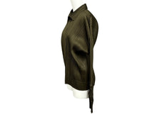 Load image into Gallery viewer, 極美品 ISSEY MIYAKE イッセイミヤケ PLEATS PLEASE プリーツプリーズ 長袖シャツ PP91-JJ203 サイズ4 カーキ 中古 4b010935