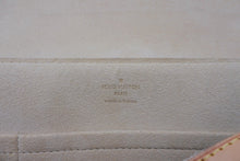 Load image into Gallery viewer, LOUIS VUITTON ルイヴィトン ビバリーMM ワンショルダーバッグ M40121 モノグラム ゴールド金具 美品 中古 4b011372