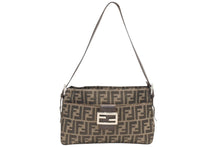 Load image into Gallery viewer, FENDI フェンディ ズッカ柄 ワンショルダーバッグ イタリア製 キャンバス レザー ブラウン シルバー金具 美品 中古 4b011245