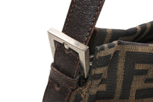 Load image into Gallery viewer, FENDI フェンディ ズッカ柄 ワンショルダーバッグ イタリア製 キャンバス レザー ブラウン シルバー金具 美品 中古 4b011245