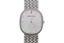 Load image into Gallery viewer, 極美品 AUDEMARS PIGUET オーデマピゲ コブラ 腕時計 重量約78.5g 14647BC K18WG 12P 手巻き 中古 4b011427