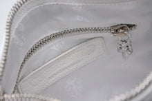Load image into Gallery viewer, 新品未使用 CHROME HEARTS クロムハーツ チキンナゲットスモール ショルダーバッグ スター ホワイト レザー シルバー925 中古 4b011487