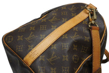 Load image into Gallery viewer, LOUIS VUITTON ルイヴィトン キーポル バンドリエール45 ボストンバッグ M41418 モノグラム ブラウン ゴールド金具 美品 中古 4b011898