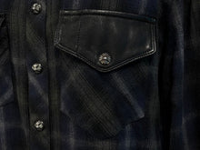 Load image into Gallery viewer, CHROME HEARTS クロムハーツ レザー切り替え 長袖ネルシャツ サイズSM フレアニー クロスボールボタン チェック柄 美品 中古 4b011447