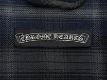 Load image into Gallery viewer, CHROME HEARTS クロムハーツ レザー切り替え 長袖ネルシャツ サイズSM フレアニー クロスボールボタン チェック柄 美品 中古 4b011447