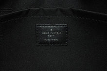 Load image into Gallery viewer, 極美品 LOUIS VUITTON ルイヴィトン シティ キーポル ショルダーバッグ M45936 モノグラム リバース エクリプス キャンバス 中古 4b011582