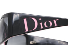 Load image into Gallery viewer, Christian Dior クリスチャンディオール YOUR DIOR 1 サングラス アイウェア E6C サイズ64□12 120 ブラック ピンク 美品 中古 4b012159