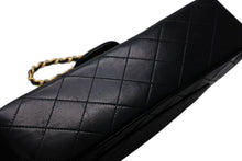 Load image into Gallery viewer, CHANEL シャネル マトラッセ25 Wフラップ Wチェーンショルダーバッグ A2600 1番台 ラムスキン ココマーク ブラック 美品 中古 4b011405