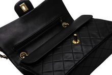 Load image into Gallery viewer, CHANEL シャネル マトラッセ25 Wフラップ Wチェーンショルダーバッグ A2600 1番台 ラムスキン ココマーク ブラック 美品 中古 4b011405