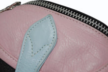 Load image into Gallery viewer, 極美品 CHROME HEARTS クロムハーツ SNAT PACK MINI スナットパックミニ レザーボディバッグ ダガージップ ガンスリンガーベルト 中古 4b011590