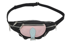 Load image into Gallery viewer, 極美品 CHROME HEARTS クロムハーツ SNAT PACK MINI スナットパックミニ レザーボディバッグ ダガージップ ガンスリンガーベルト 中古 4b011590