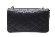 Load image into Gallery viewer, CHANEL シャネル Sフラップ チェーンショルダーバッグ A01259 0番台 ラムスキン ココマーク ブラック ゴールド金具 美品 中古 4b011575