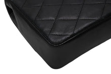 Load image into Gallery viewer, CHANEL シャネル Sフラップ チェーンショルダーバッグ A01259 0番台 ラムスキン ココマーク ブラック ゴールド金具 美品 中古 4b011575