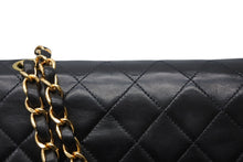 Load image into Gallery viewer, 極美品 CHANEL シャネル マトラッセ23 Wフラップ Wチェーンショルダーバッグ 4番台 ラムスキン ココマーク ブラック 中古 4b011577