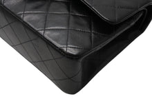 Load image into Gallery viewer, 極美品 CHANEL シャネル マトラッセ23 Wフラップ Wチェーンショルダーバッグ 4番台 ラムスキン ココマーク ブラック 中古 4b011577