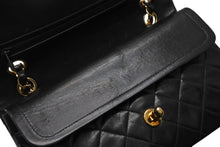 Load image into Gallery viewer, 極美品 CHANEL シャネル マトラッセ23 Wフラップ Wチェーンショルダーバッグ 4番台 ラムスキン ココマーク ブラック 中古 4b011577