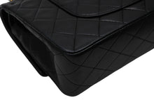 Load image into Gallery viewer, CHANEL シャネル マトラッセ25 Wフラップ Wチェーンショルダーバッグ A2600 1番台 ラムスキン ココマーク ブラック 美品 中古 4b011405