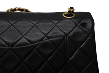 Load image into Gallery viewer, CHANEL シャネル マトラッセ25 Wフラップ Wチェーンショルダーバッグ A2600 1番台 ラムスキン ココマーク ブラック 美品 中古 4b011405