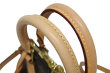 Load image into Gallery viewer, 極美品 LOUIS VUITTON ルイヴィトン アルマBB 2WAYハンドバッグ M46990 モノグラム ゴールド金具 現行モデル 中古 4b011549