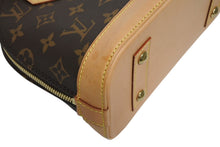 Load image into Gallery viewer, 極美品 LOUIS VUITTON ルイヴィトン アルマBB 2WAYハンドバッグ M46990 モノグラム ゴールド金具 現行モデル 中古 4b011549