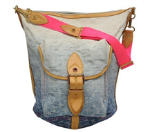 Load image into Gallery viewer, LOUIS VUITTON ルイヴィトン サンバーストPM ショルダーバッグ M93184 モノグラムデニム ピンク ゴールド金具 美品 中古 4b011634