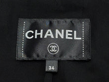 Load image into Gallery viewer, 極美品 CHANEL シャネル ツイードコート P64017V49031 サイズ34 ココマーク ブラック ネイビー プリーツ 中古 4b011496