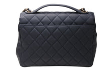 Load image into Gallery viewer, 極美品 CHANEL シャネル マトラッセ 2WAY チェーンショルダーバッグ 28番台 ネイビー キャビアスキン シルバー金具 中古 4b012730