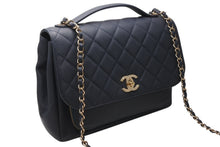 Load image into Gallery viewer, 極美品 CHANEL シャネル マトラッセ 2WAY チェーンショルダーバッグ 28番台 ネイビー キャビアスキン シルバー金具 中古 4b012730