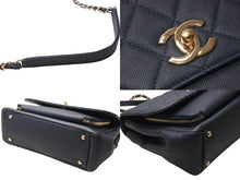 Load image into Gallery viewer, 極美品 CHANEL シャネル マトラッセ 2WAY チェーンショルダーバッグ 28番台 ネイビー キャビアスキン シルバー金具 中古 4b012730