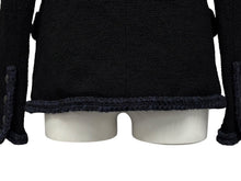 Load image into Gallery viewer, 極美品 CHANEL シャネル ツイードジャケット P79356V71693 サイズ36 セーラーカラー ココマーク ブラック ホワイト 中古 4b011494