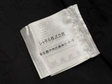 Load image into Gallery viewer, 極美品 CHANEL シャネル ツイードジャケット P79356V71693 サイズ36 セーラーカラー ココマーク ブラック ホワイト 中古 4b011494