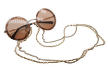 Load image into Gallery viewer, CHANEL シャネル ラウンド サングラス アイウェア 4245 c.395/3 サイズ58□18 135 ココマーク ブラウン チェーン付き 美品 中古 4b011776