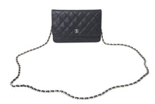 Load image into Gallery viewer, 極美品 CHANEL シャネル チェーンウォレット ショルダーバッグ ココマーク 20番台 キャビアスキン ブラック 中古 4b001178