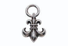 Load image into Gallery viewer, 極美品 CHROME HEARTS クロムハーツ BSフレア ペンダントトップ ラージ チャーム 重量約25.3g 中古 4b011705